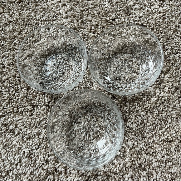 3 Vintage Arcoroc France Crystal Glass Bowls - Picture 2 of 5
